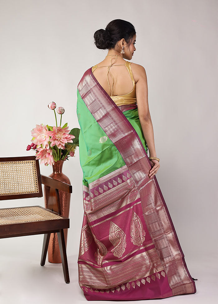 Green Kanjivaram Silk Saree With Blouse Piece