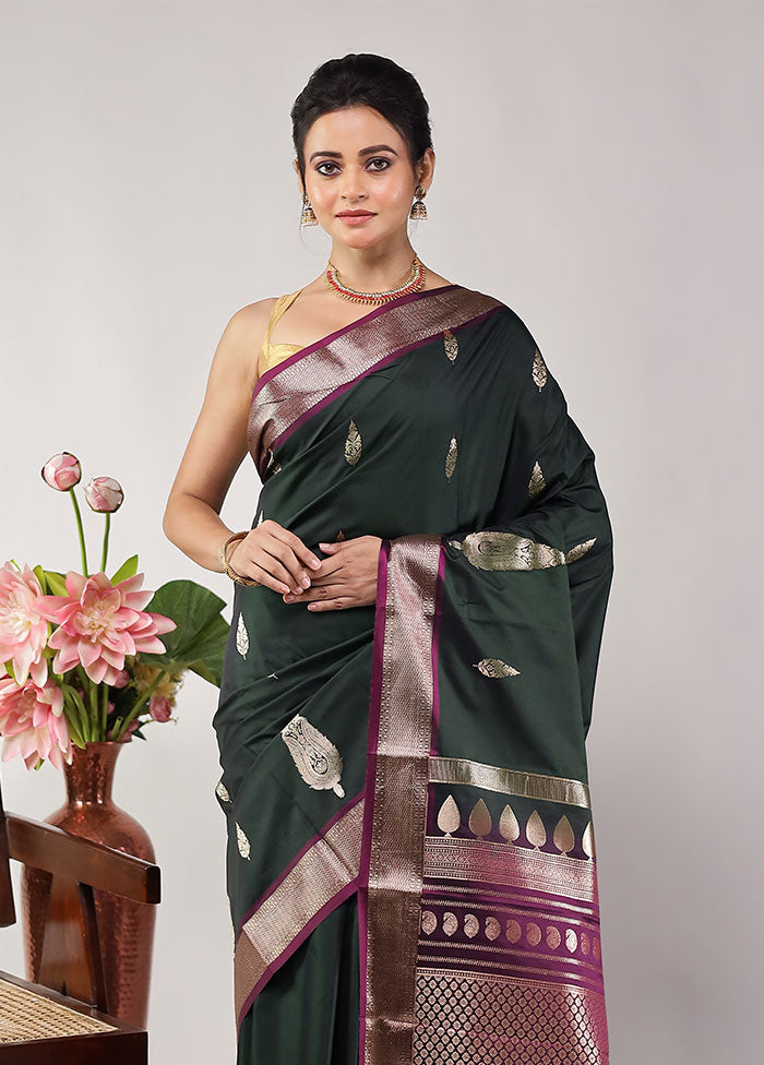 Green Kanjivaram Silk Saree With Blouse Piece