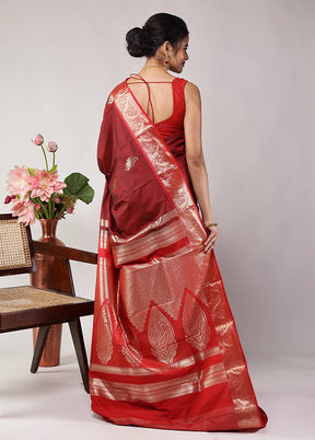 Red Kanjivaram Silk Saree With Blouse Piece