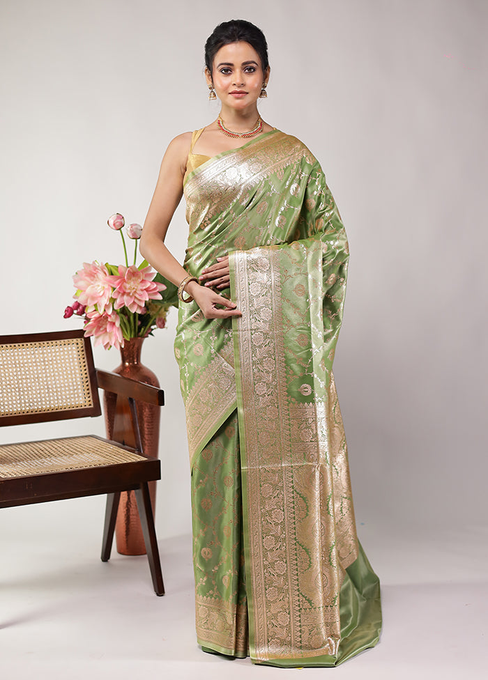 Green Banarasi Silk Saree With Blouse Piece