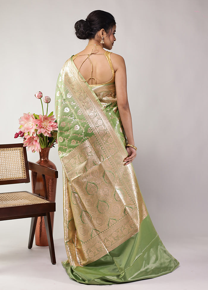 Green Banarasi Silk Saree With Blouse Piece