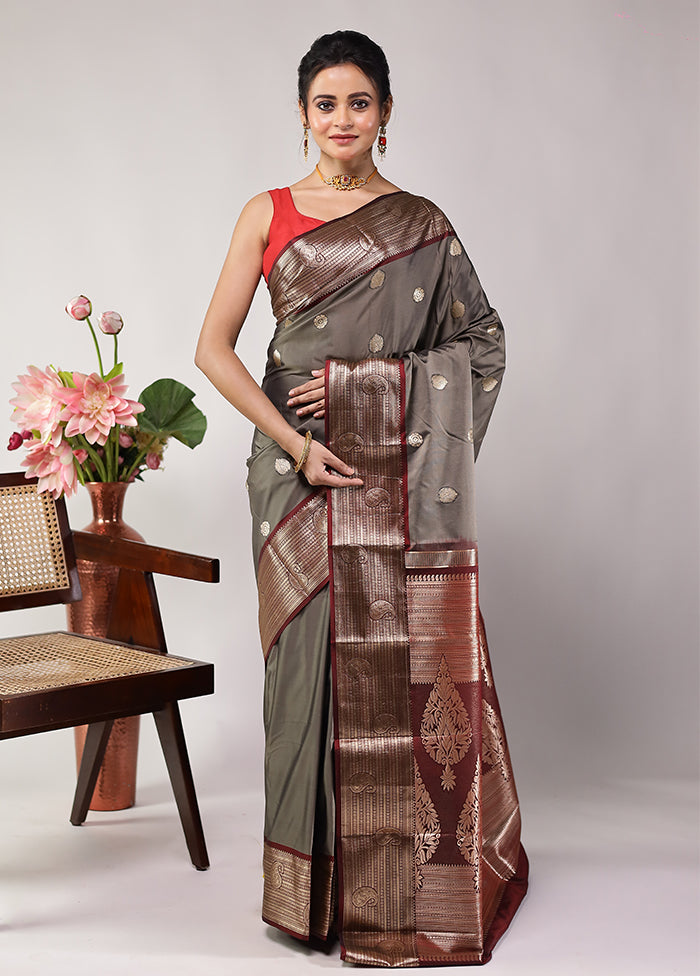 Grey Kanjivaram Silk Saree With Blouse Piece