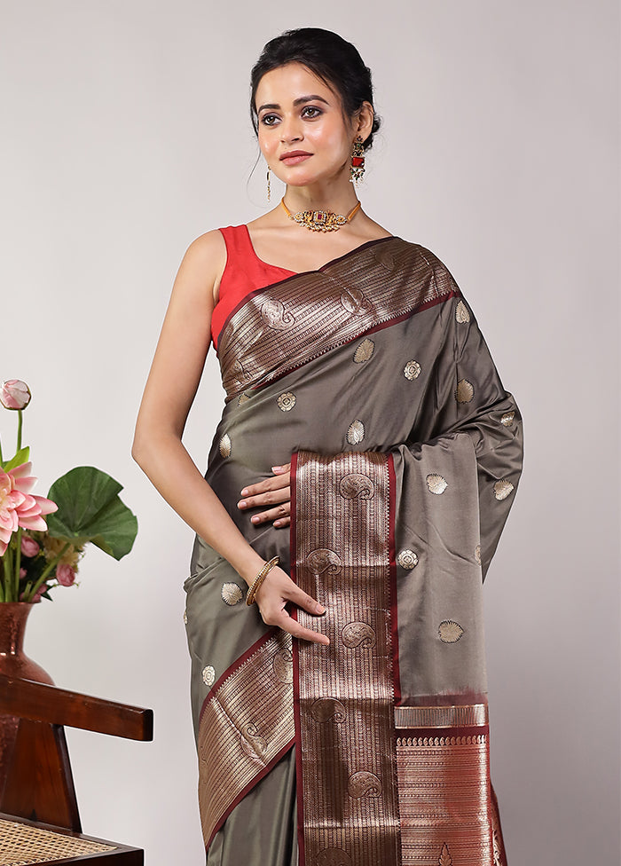 Grey Kanjivaram Silk Saree With Blouse Piece