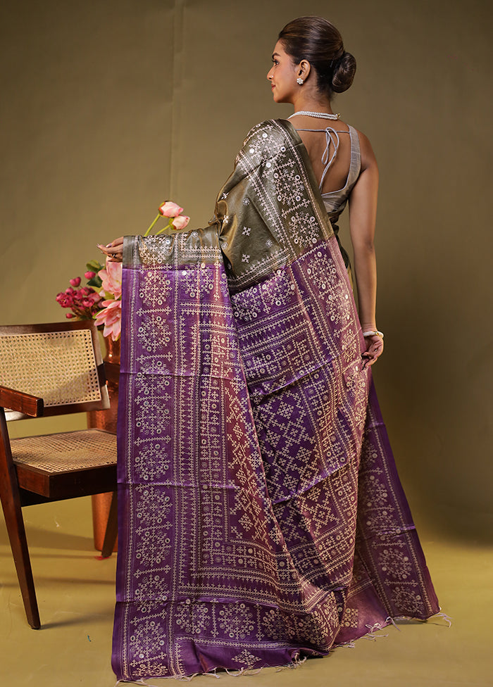 Grey Handloom Kantha Stitch Pure Silk Saree With Blouse Piece