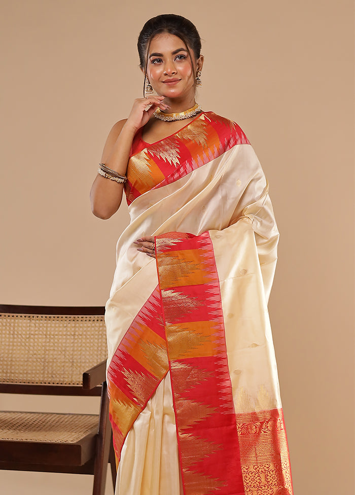 Red Handloom Kanchipuram Pure Silk Saree With Blouse Piece
