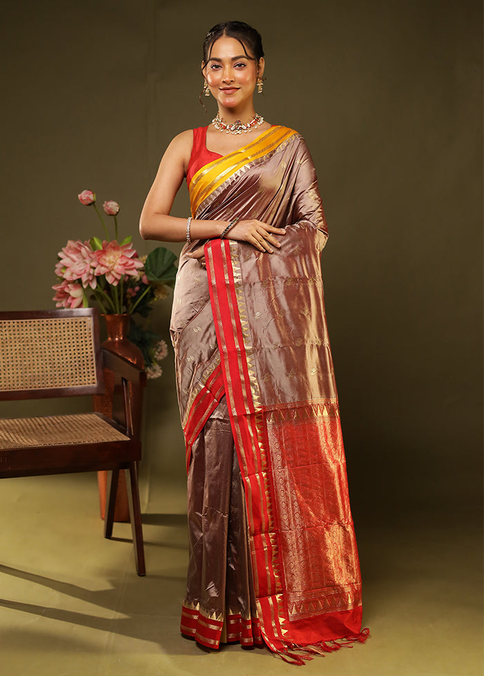 Deep Daan Duo – Red Kanjivaram & Green Printed Silk Sarees