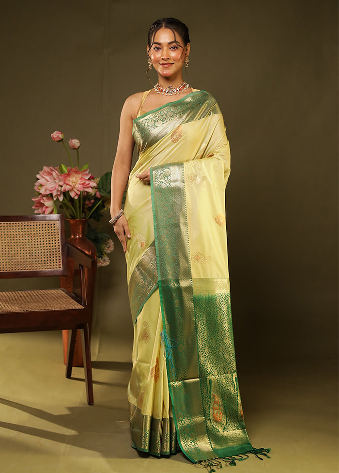 Green Kanjivaram Silk Saree With Blouse Piece