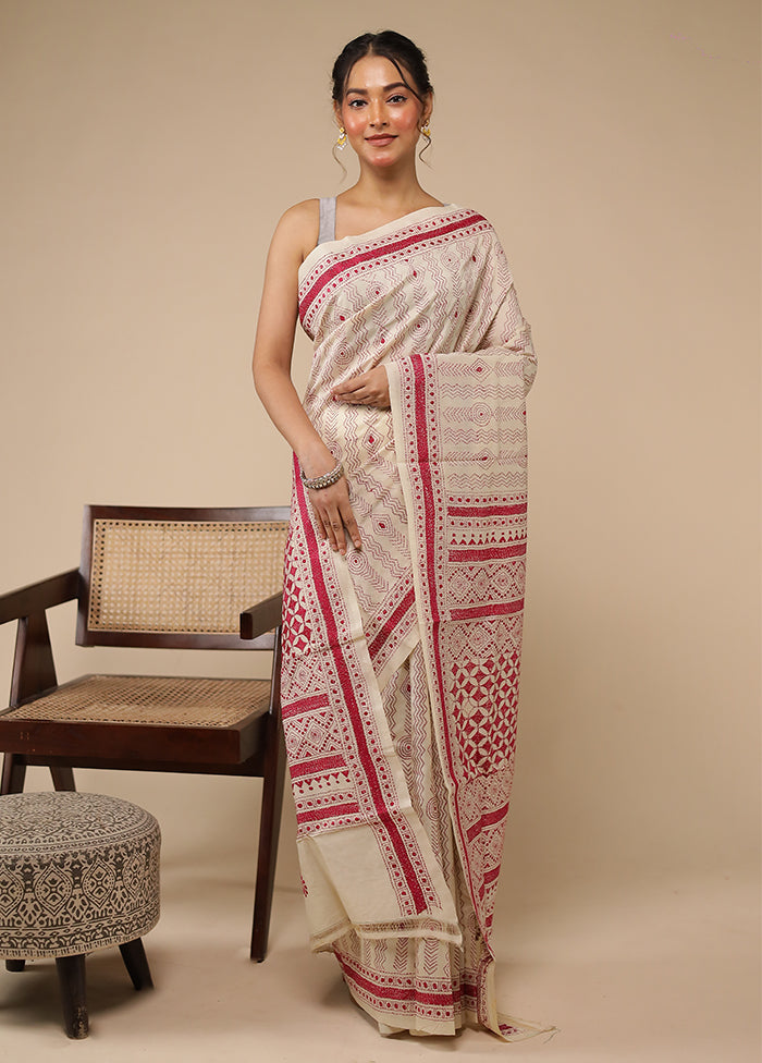 Cream Handloom Kantha Stitch Pure Silk Saree With Blouse Piece