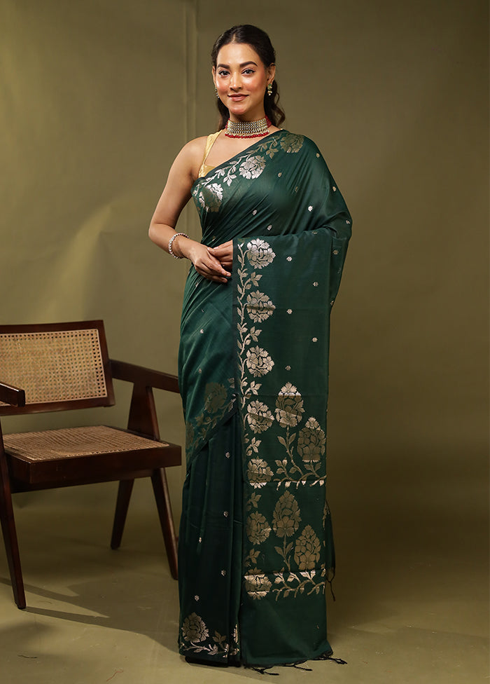 Green Cotton Saree With Blouse Piece