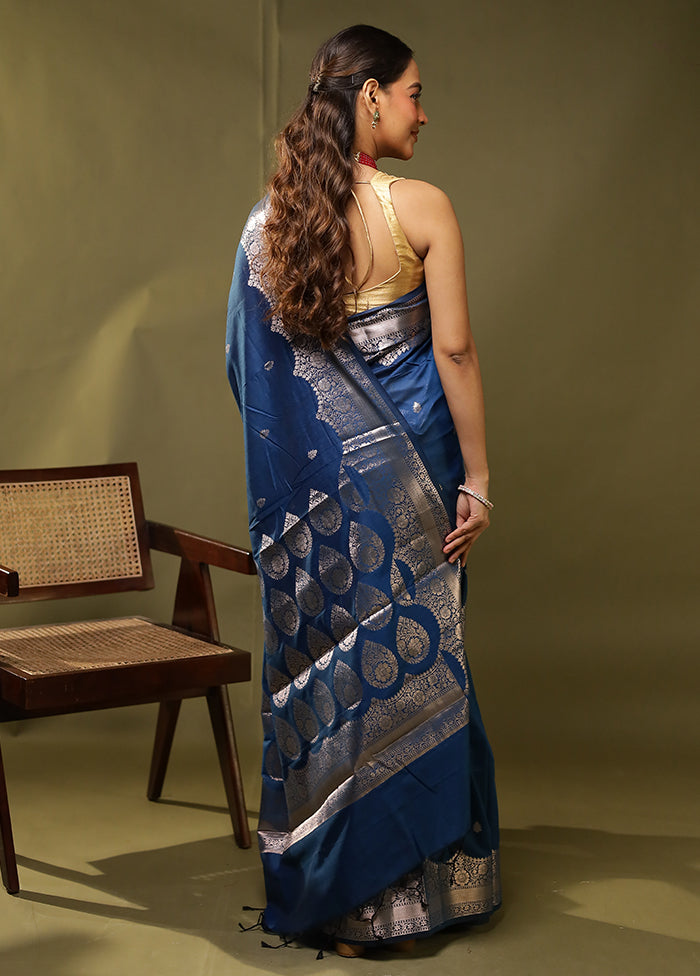 Blue Cotton Saree With Blouse Piece