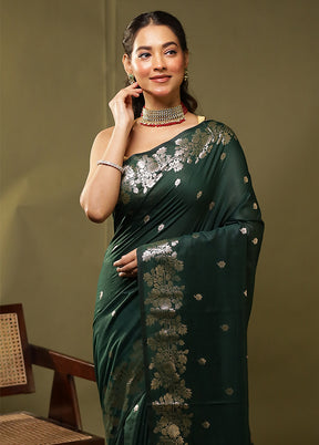Green Cotton Saree With Blouse Piece