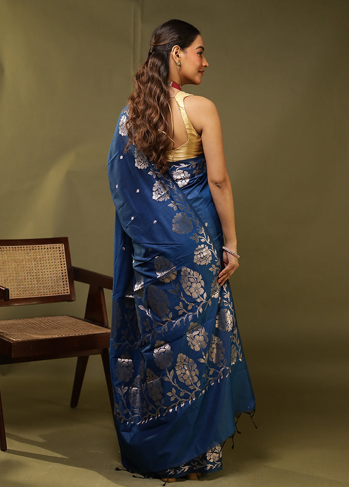 Blue Cotton Saree With Blouse Piece