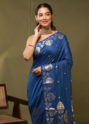 Blue Cotton Saree With Blouse Piece