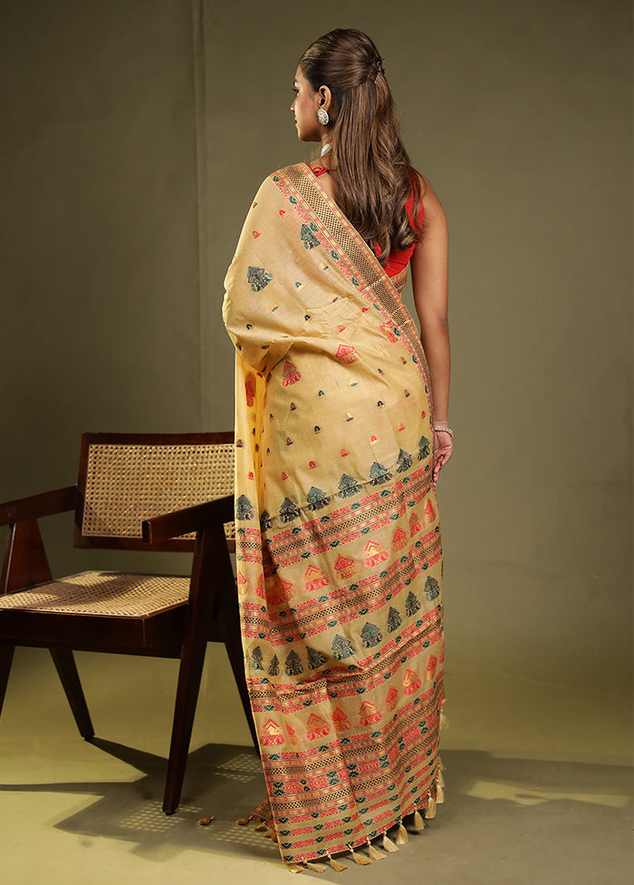 Cream Assam Silk Saree With Blouse Piece