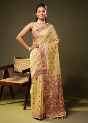 Cream Assam Silk Saree With Blouse Piece