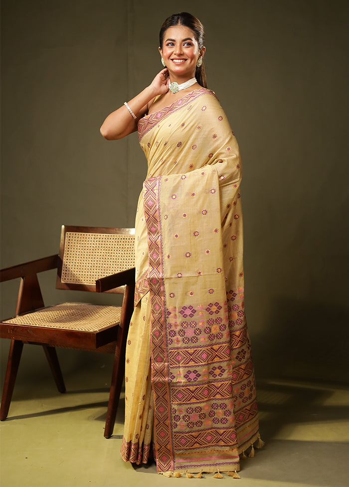 Cream Assam Silk Saree With Blouse Piece