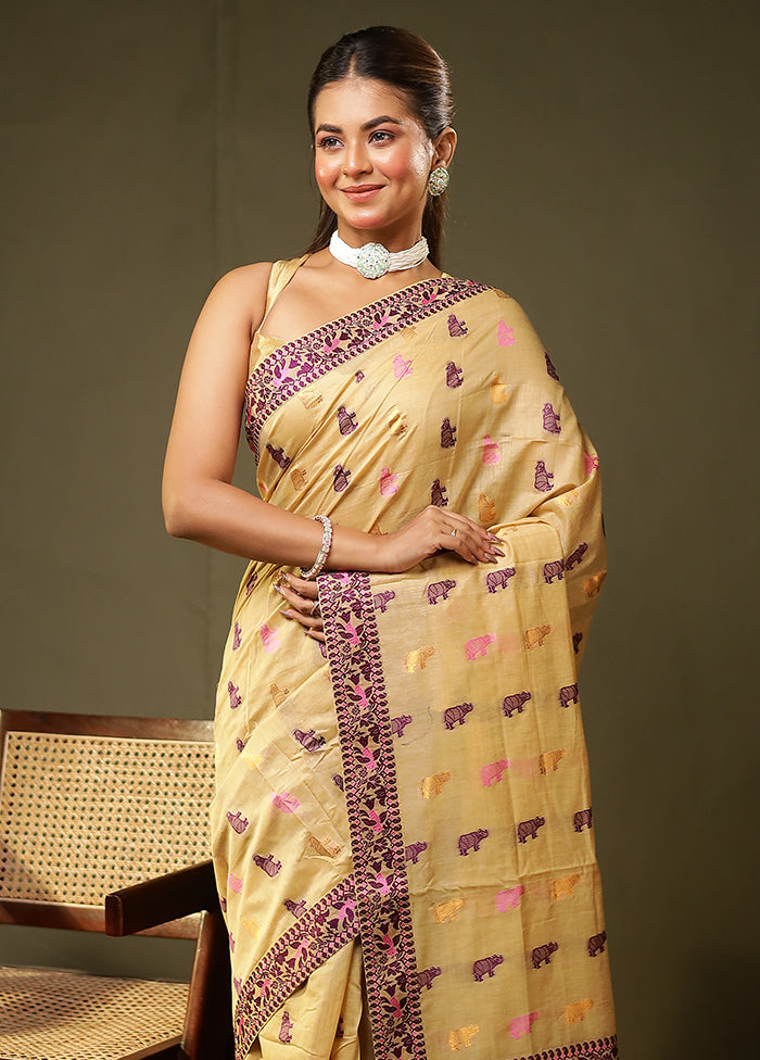 Cream Assam Silk Saree With Blouse Piece