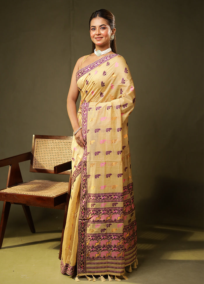 Cream Assam Silk Saree With Blouse Piece