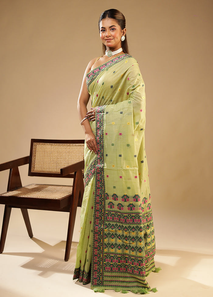 Green Assam Silk Saree With Blouse Piece