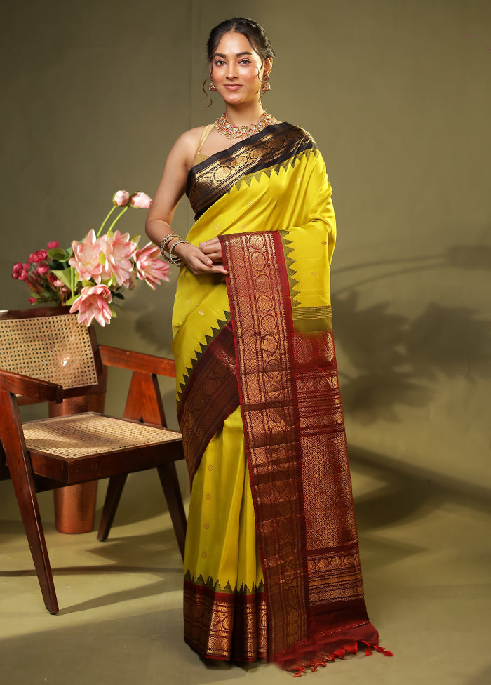 Green Gadwal Pure Silk Saree Without Blouse Piece