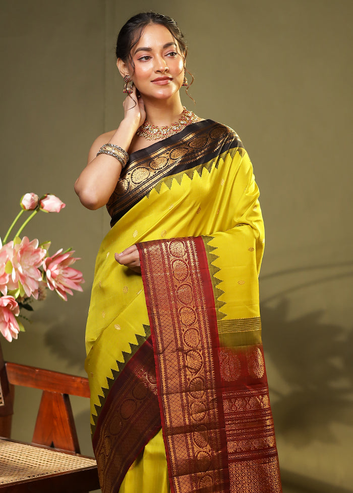 Green Gadwal Pure Silk Saree Without Blouse Piece