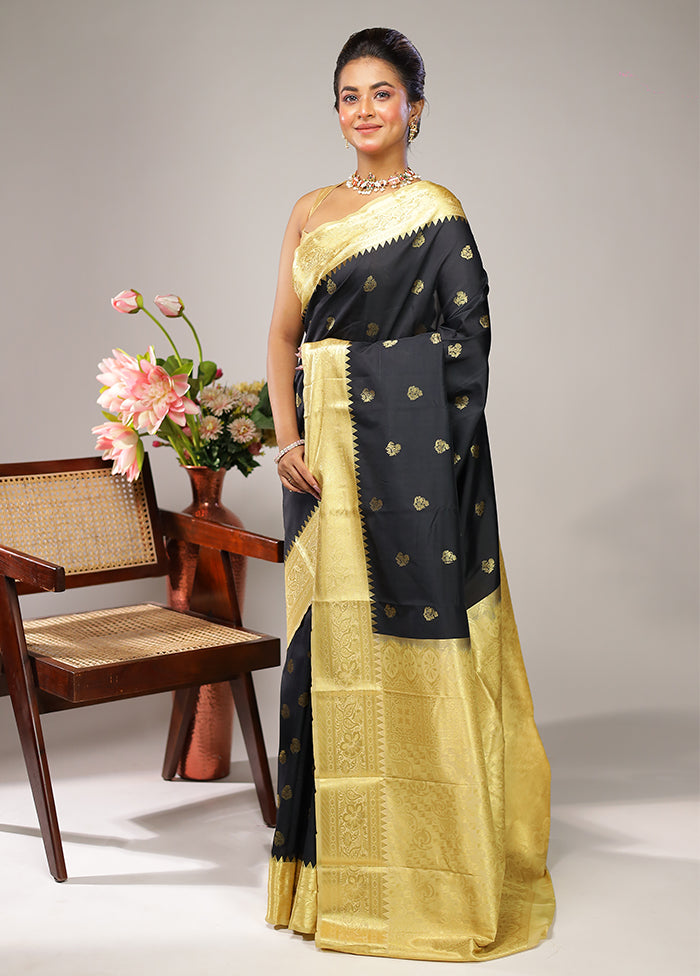 Black Kanjivaram Silk Saree With Blouse Piece
