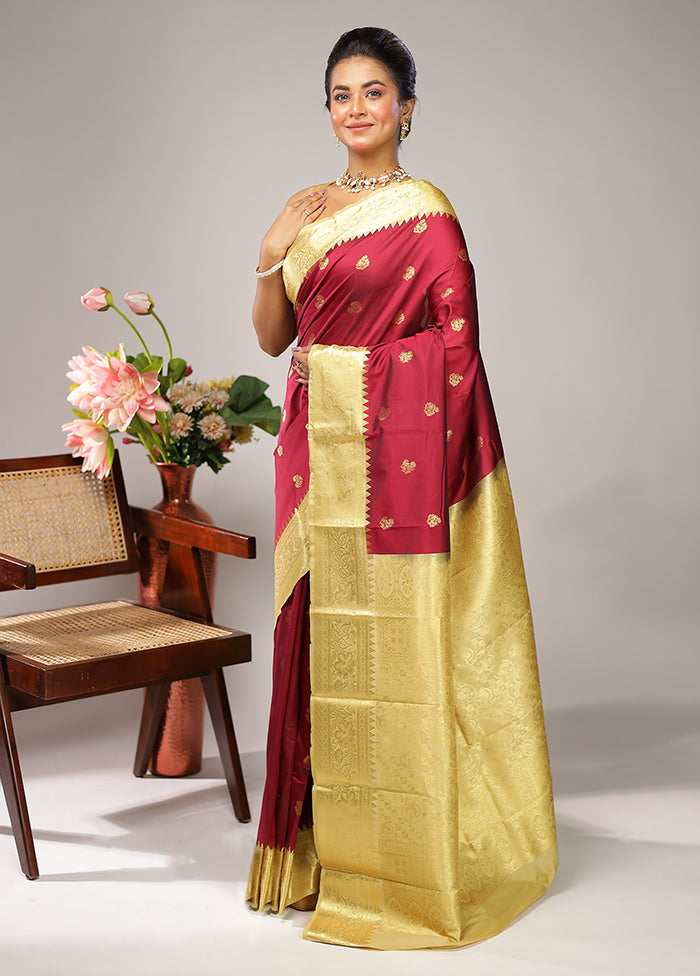 Red Kanjivaram Silk Saree With Blouse Piece