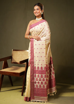 Cream Assam Silk Saree With Blouse Piece