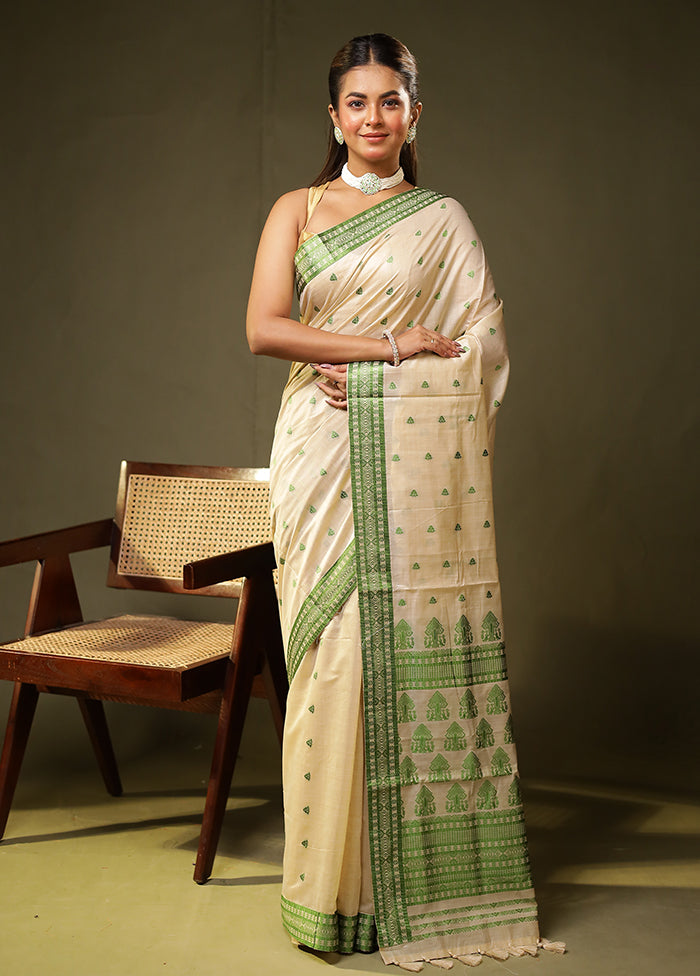 Cream Assam Silk Saree With Blouse Piece