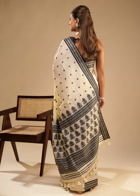 Chandan Haze Duo – Cream Assam Silk & Blue Dupion Silk Sarees