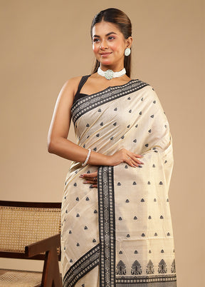 Cream Assam Silk Saree With Blouse Piece