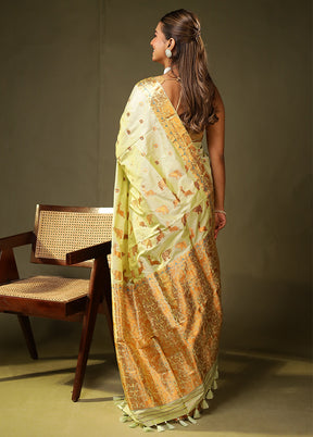 Green Assam Silk Saree With Blouse Piece