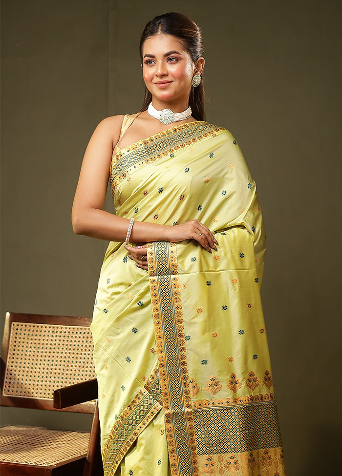 Green Assam Silk Saree With Blouse Piece