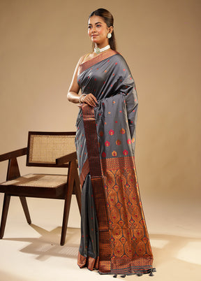 Grey Assam Silk Saree With Blouse Piece