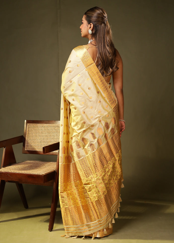 Cream Assam Silk Saree With Blouse Piece