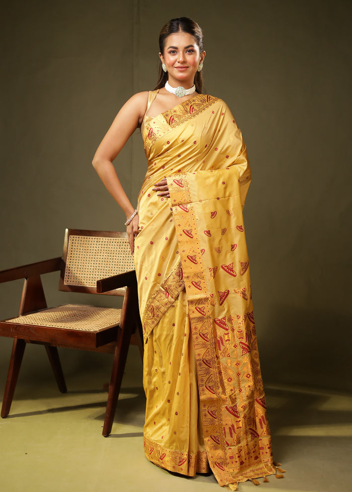 Cream Assam Silk Saree With Blouse Piece