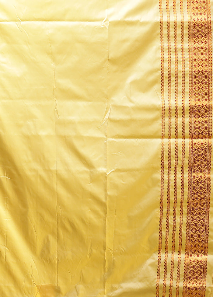 Cream Assam Silk Saree With Blouse Piece