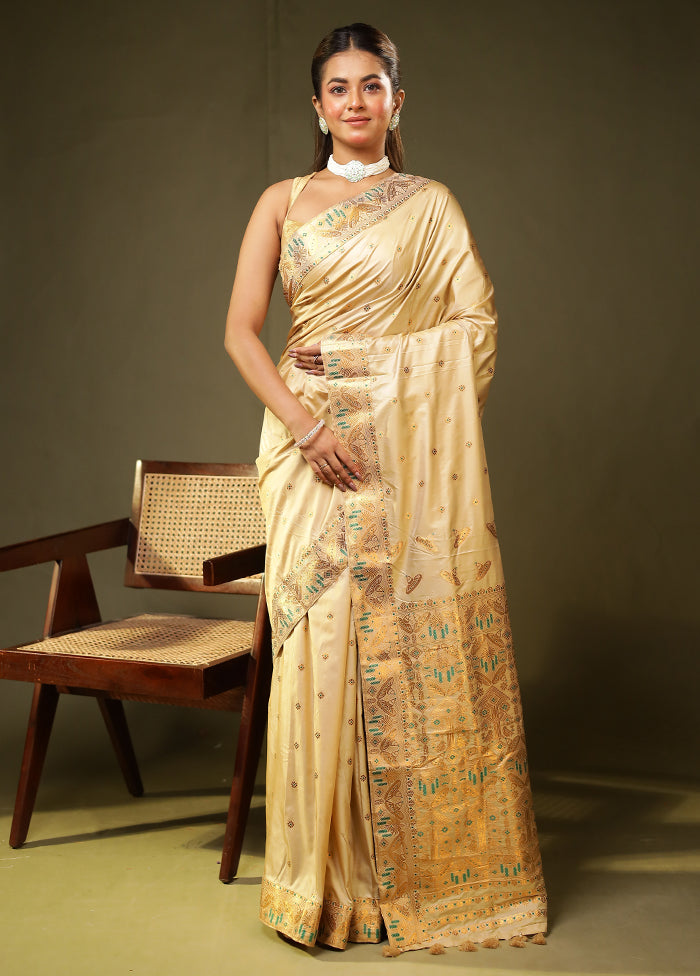 Cream Assam Silk Saree With Blouse Piece