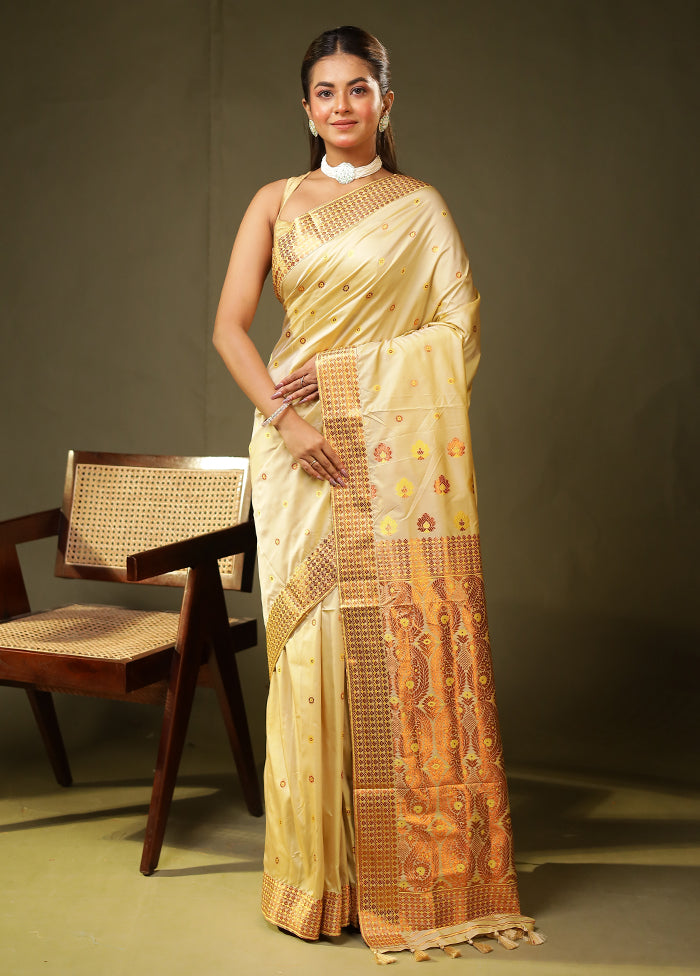 Cream Assam Silk Saree With Blouse Piece