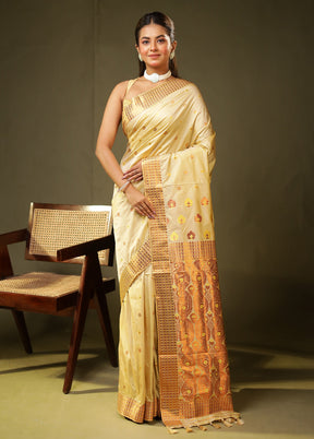 Cream Assam Silk Saree With Blouse Piece