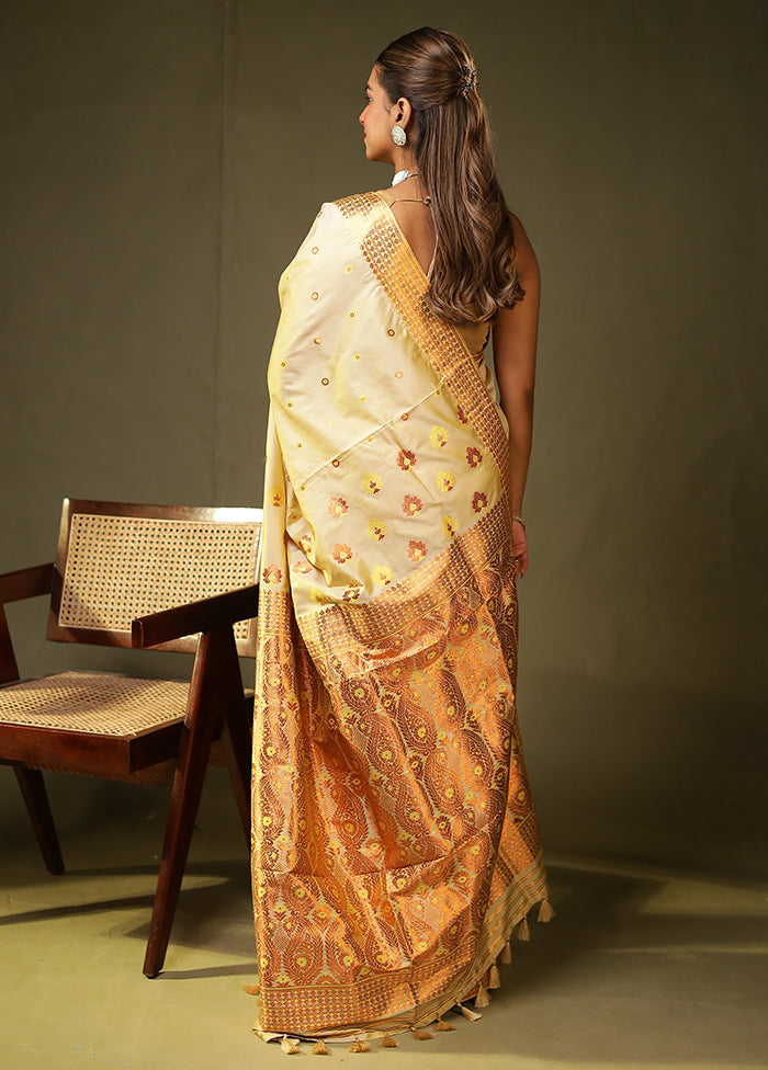 Cream Assam Silk Saree With Blouse Piece