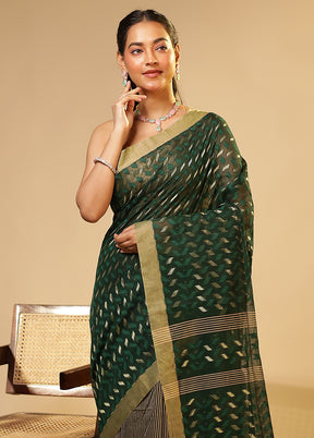 Green Matka Silk Saree With Blouse Piece