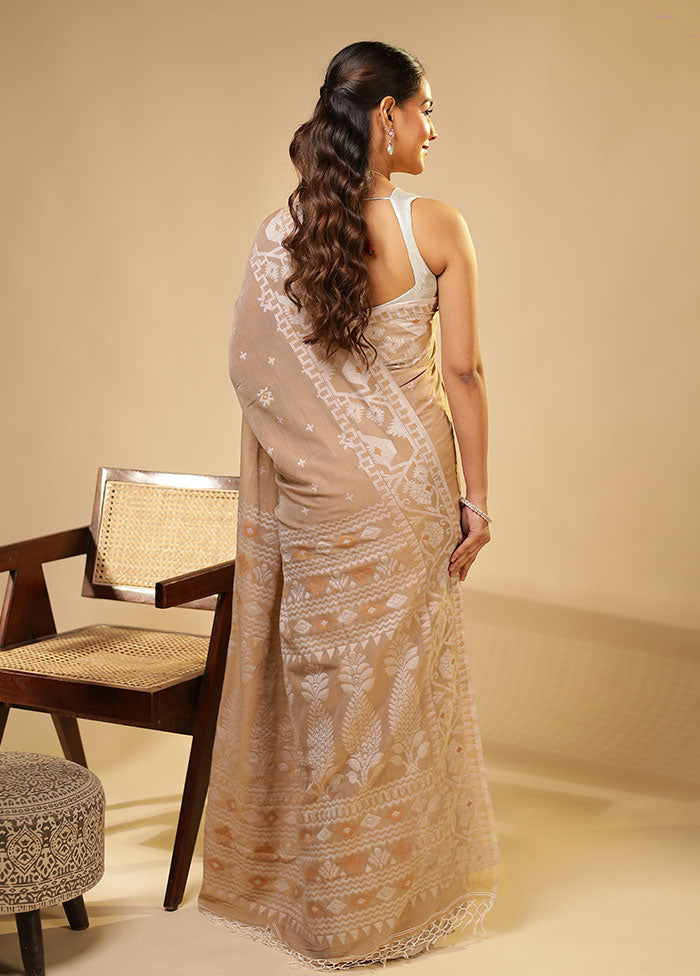 Cream Matka Silk Saree With Blouse Piece
