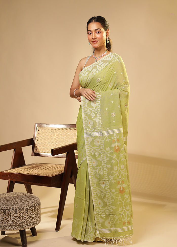 Green Matka Silk Saree With Blouse Piece