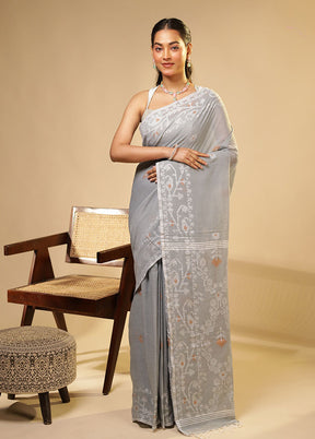 Grey Matka Silk Saree With Blouse Piece