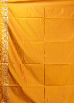 Green Handloom Banarasi Pure Silk Saree With Blouse Piece