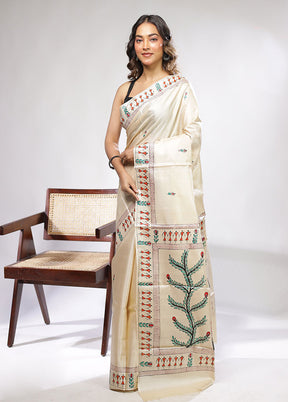 Cream Handloom Tussar Pure Silk Saree With Blouse Piece