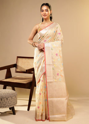 Cream Cotton Saree With Blouse Piece