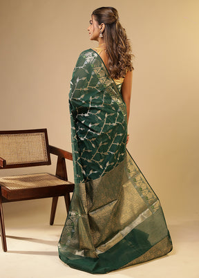 Green Cotton Saree With Blouse Piece