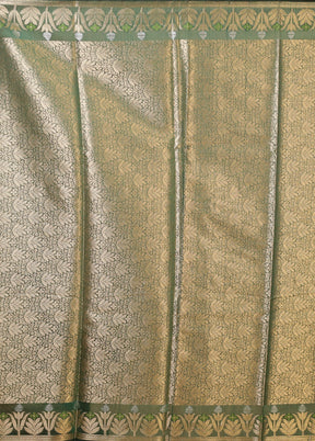 Green Cotton Saree With Blouse Piece